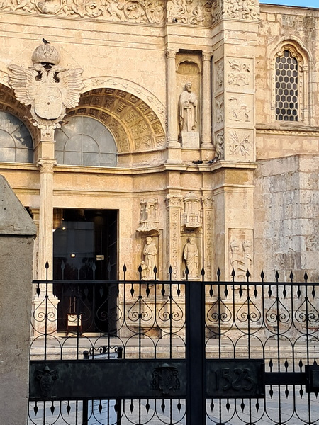 DOMINICAN FAMILY MUSEUM (Museo de la Familia Dominicana).