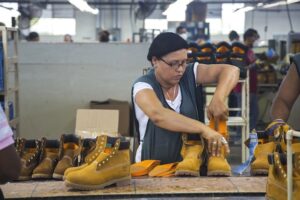Фабрика Timberland в Доминиканской Республике.