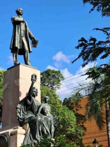 Памятник Дуарте в Санто-Доминго, колониальная зона